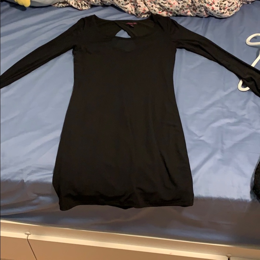 BLACK BODYCON DRESS